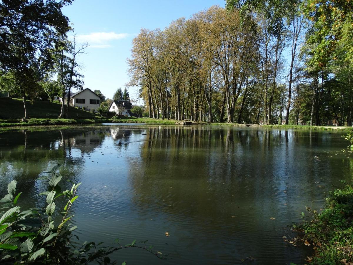 Appartement Le domaine du Parc Thermal à Lons-le-Saunier Extérieur photo